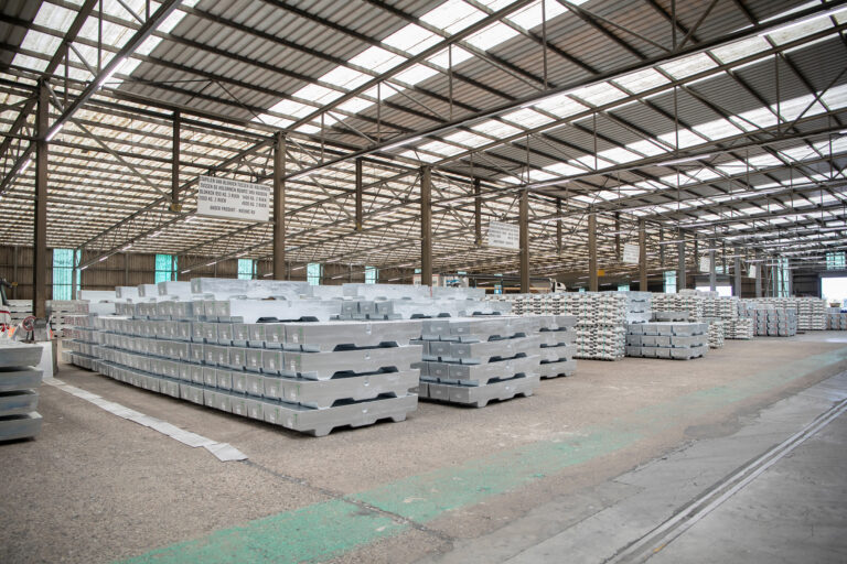 Gpi Tanks XL bouwt twee 1,089 m³ duplex reactietanks tanks on-site bij zinkproducent Nyrstar